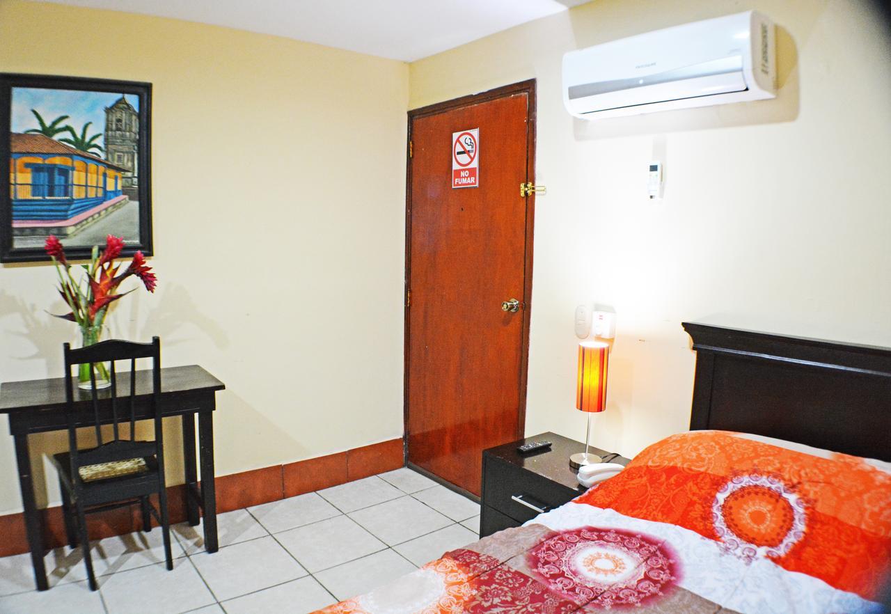Hotel Plaza Cosiguina Chinandega Exterior foto